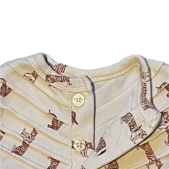 Girls 3-6M Tiger Tank top Onesie - Picture 2 of 3